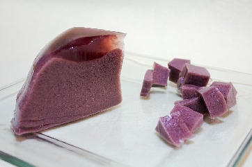 Postre de Gelatina de Uva de Leche